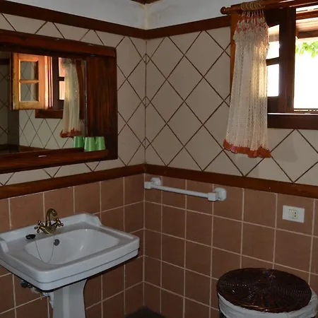 Casa Rural Erjos * لوس سيلوس